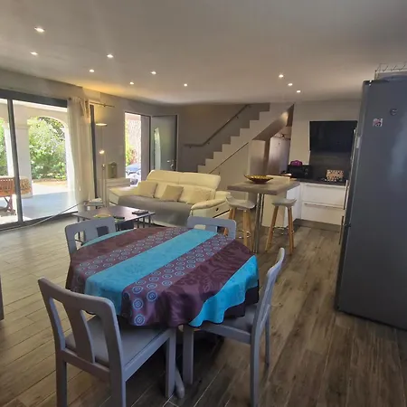 3 Pièces Climatisée, Terrasse, Piscine, Proche Commerces Et Centre-ville – - Fr-1-780-64 Hébergement de vacances