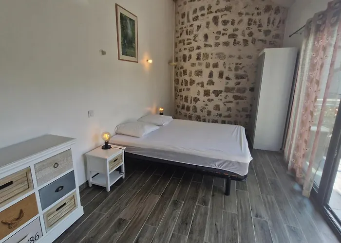 Tatil Evi Climatisee 3 Pieces, Piscine Partagee, Proche Centre A - Fr-1-780-64 Sainte-Maxime